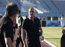  حمله و درگیری علیرضا منصوریان با لیدر و هواداران فولاد!+فیلم 