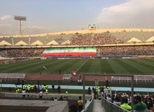 تذکر جدی فیفا به ایران به خاطر پرتاب ترقه در ورزشگاه آزادی