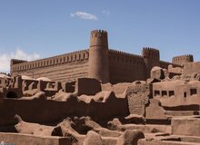 بعید نیست تخت‌جمشید و پاسارگاد هم به مزایده بگذارند و به بخش خصوصی واگذار کنند