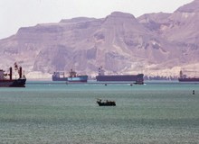 حمله به یک کشتی در دریای سرخ 