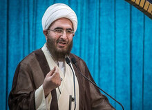 امام جمعه تهران: امروز دشمنان ما به جای گلوله، از طریق تحریم نفت، بانک و تجارت، راه‌های درآمدی کشور را محدود کرده‌اند/ به لطف خدا از گردنه های سخت پیش رو به سلامت عبور خواهیم کرد