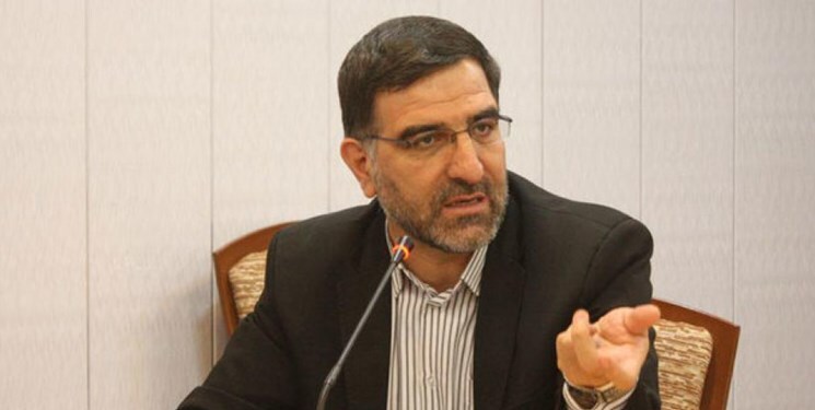 واکنش عضو جبهه پایداری به ردصلاحیت محمود صادقی/ امیرآبادی: وقتی در مجلس سخنرانی که رفته بودی عکس منتظری هست و تصویر رهبری نیست یعنی به ولایت فقیه التزام نداری!