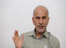 فرشاد مومنی: حرف‌های شرم‌آور از بعضی مسوولان نشان می دهد تورم‌های سنگین، سرنوشت محتوم این جامعه است