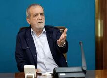 نامه ۱۸۰ اقتصاددان به پزشکیان: دولت شجاعت به خرج دهد، بودجه نهاد‌هایی که هیچ نقش و جایگاهی در ارائه خدمات عمومی ندارند را حذف کند