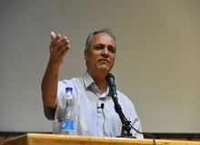 احمد زیدآبادی: کناره‌گیری کاندیداهای "جبههٔ نیروهای انقلاب" به نفع یکدیگر، حتی اگر در فرصت باقیمانده عملی شود، بعید است کمکی به آنها کند