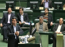 روزنامه جمهوری اسلامی: وقتی احمدی نژاد از همه قوعد سرپیچی کرد، چرا از فواید حکومت نظامی نگفتند؟
