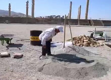 بلوک‌های پلکان محوطه باستانی تخت‌جمشید در خطر است