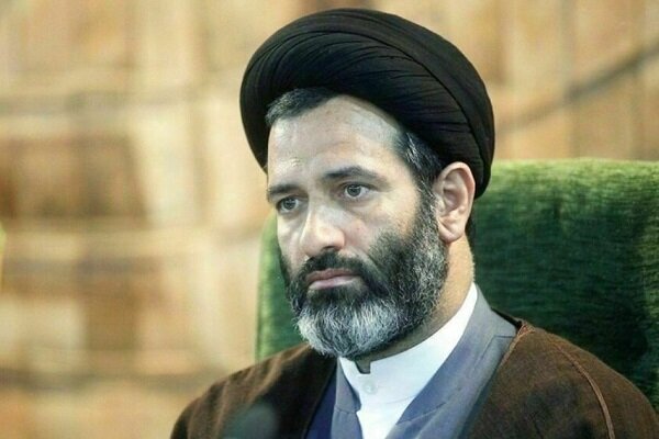 حسینی‌کیا، نماینده مجلس: باید با رایزنی با سران کشورهای اسلامی، ناتوی اسلامی و پول اسلامی را ایجاد کنیم/ باید ندای مظلومیت نظام اسلامی را به گوش جهانیان برسانیم/ایجاد محدودیت برای هیات ایرانی، نشان‌دهنده ضعف ترامپ در برابر ما است