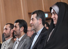  مشایی روزه سکوت خود را شکست/ او محصور نیست!