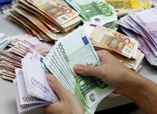 آخرین قیمت انواع ارز ۱۰اردیبهشت۱۴۰۳+جدول قیمت/ دلار ۶۰هزار و ۷۰۰تومان شد