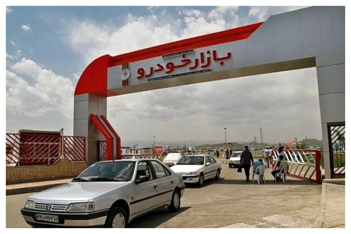 چشم‌انداز بازار خودرو در شرایط اقتصادی پیچیده/ کاکایی: تورم بالای ۴۰ درصد، تقاضای واقعی را از بازار فراری داد