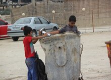 یک کودکان زباله‌گرد: دلم برای پلو و گوشت لک زده است!