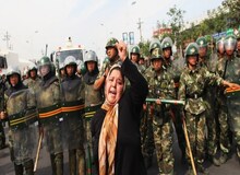 چین مسلمانان اویغور را به بهانه ریش یا حجاب زندانی می‌کند؟
