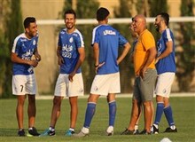 تجلیل از خبرنگاران در تمرین استقلال

