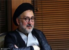 پسر پزشکیان وسط مصاحبه در گوش پدرش چه گفت؟/ ابطحی: کاش رئیس جمهور پاسخ‌ها را به‌طور مشخص و کوتاه‌تر می‌گفت