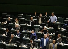 جزییات طرح تشدید مجازات جاسوسی:  دولت آمریکا و اسرائیل متخاصم محسوب می‌شوند / هرگونه رفع تخاصم بر عهده شورای عالی امنیت ملی است / ارسال کنندگان فیلم به شبکه‌های معاند به دو تا پنج سال حبس/ راهپیمایی در زمان جنگ ۵ تا ۱۰ سال حبس