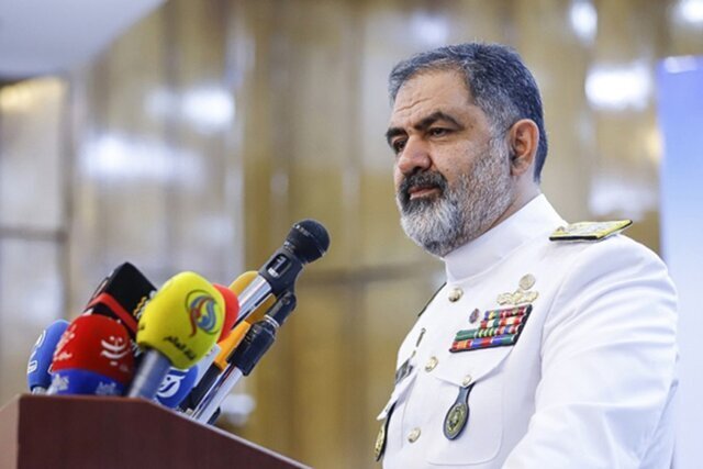 فرمانده نیروی دریایی ارتش هشدار داد: دشمن هر لحظه منتظر غافلگیری جدید باشد