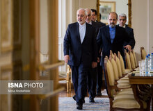 کیهان: ظریف یک حلالیت طلبی بزرگ به حاج قاسم بدهکار است
