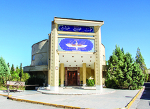 آتشکده در حال تخریب است