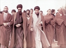 روایتی جالب از نخستین دیدار آیت‌الله هاشمی با رهبر انقلاب در بین‌الحرمین