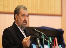 شدت یافتن نطق های انتخاباتی دبیرمجمع تشخیص/ رضایی: در زمان جنگ، عده ای در تهران نشسته بودند و فقط شعار می دادند/ لیبرال ها میگفتند باید با آمریکا مذاکره کنیم