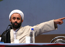 می‌ترسم روزی مردم سریال «معمای روحانیت» را بسازند/ نمی‌توانیم برای تسکین دردهایمان سر خود را شیره بمالیم/ تلخ‌ترین داستان‌ها را درباره موضوع گزینش های استخدام ها خواهم نوشت