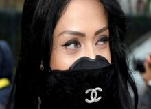 ماسک لاکچری هم آمد/  برند شَنِل برای سلبریتی ها ماسک  می سازد!