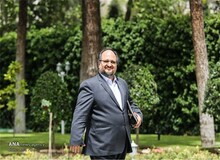 محمد شریعتمداری استعفا داد
