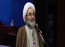 امام جمعه رشت: نشانه‌های فروپاشی غرب آشکار شده است