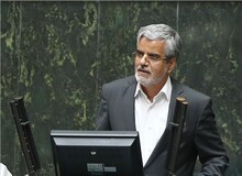محمود صادقی: معاون پارلمانی محمد شریعتمداری با "اصرار " از نمایندگان مجلس می خواهد نامه تقدیر از وی را امضا کنند!+ عکس 