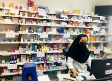 دستورالعمل سازمان غذا و دارو برای داروخانه‌ها: پوشیدن مقنعه اجباری شد 
