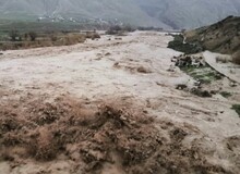 قطع راه ارتباطی بیش از ۱۰۰ روستا در لرستان/ گاز شهر معمولان قطع است / قطع برق ۳۷ روستا و آب آشامیدنی سه روستا / آغاز موج دوم بارش ها؛ پیک سیلاب بعدازظهر امروز رخ می دهد 