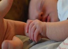 یک مقام وزارت بهداشت: ایرانی‌ها سه برابر استاندارد جهان سزارین می‌کنند/ نباید در فرآیند زایمان طبیعی مداخله کرد