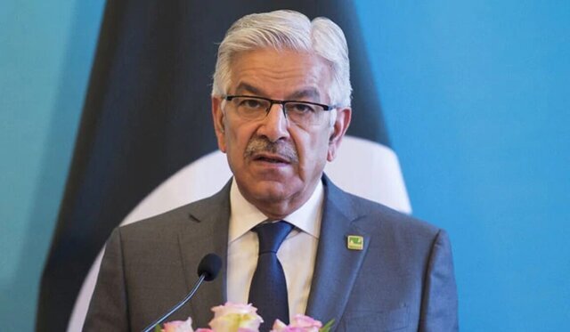 پاکستان «جنگ آشکار» علیه طالبان را اعلام و کابل را بمباران کرد ؛ وزیر دفاع پاکستان: وارد جنگی آشکار با افغانستان شده‌ایم/ صبر ما به پایان رسیده است