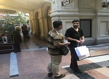 قدم‌زدن با ملی‌پوشان در میدان سرخ مسکو/عزت‌اللهی:نفهمیدم چرا داور گل نگرفت!