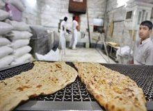 صف‌های شلوغ نانوایی‌ها؛ برخی دامداران و مرغداران به جای خرید جو و ذرت، به سراغ نان‌های یارانه‌ای برای خوراک دام و طیور رفتند