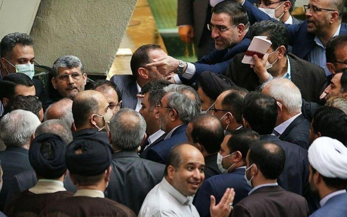  این است مجلس انقلابی! /از انتخاب عجیب بذرپاش تا دناپلاس و امکانات نجومی!