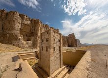 کشف کتیبه ۱۵۰۰ ساله بر روی یک «استخوان‌دان» دوره ساسانی