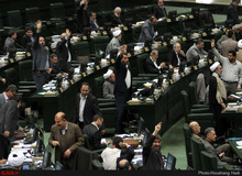 ارجاع طرح مربوط به ممنوعیت ازدواج دختران کمتر از ۱۶ سال به کمیسیون حقوقی
