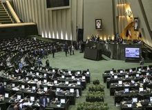 مجلس به جای اختصاص ۱۰۰۰ میلیارد تومان به «جهاد تبیین»، این پول‌ها را به کارگران و کارفرمایان بدهد