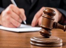 یک نویسنده به اتهام خلق آثارهنری درباره اعتراضات آبان ۹۸ به حبس محکوم شد