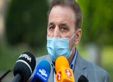 محمود واعظی: تاخیر عامدانه رئیس‌جمهوری در جلسه با رهبری صحت ندارد/ از سوی اعضای دفتر آیت الله خامنه ای به وزرا «قرآن» اهدا شد