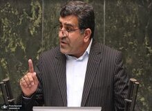 نماینده مجلس:‌ تیم اقتصادی دولت رییسی فرمانده ندارد/ بعضی وزارتخانه‌ها در حد دهداری هم نیستند/ تنها تفاوت در تیم اقتصادی روحانی و رییسی در جا به جایی افراد است