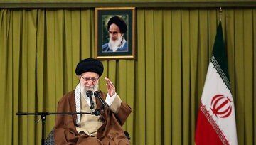 آیت الله خامنه ای: بر سرکوب عوامل واقعی و پشت پرده حادثه تروریستی کرمان اصرار داریم