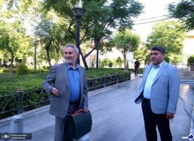 علی شکوری‌راد: به ما اجازه حضور در دادگاه خاتمی را ندادند/ حدود ۴۰ خبرنگار و فعال سیاسی پشت در اتاق ماندند
