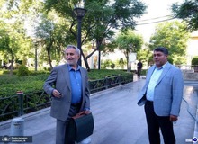 علی شکوری‌راد: به ما اجازه حضور در دادگاه خاتمی را ندادند/ حدود ۴۰ خبرنگار و فعال سیاسی پشت در اتاق ماندند