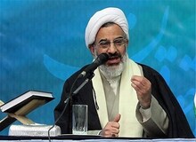 واکنش تند نماینده ولی فقیه در سپاه به حضور بانوان در ورزشگاه

