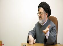  بیایید یک ماه هرچه غیرضروری است نخریم/ مشکلات برای مردم شفاف گفته نمی‌شود
