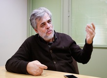 طعنه تند مهاجری به شرق‌گراها : پوتین را نه کدخدا بلکه خودِ خودِ خود خدا می دانند