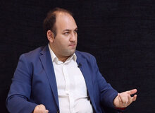 بابک صدرایی، کارشناس صنعت خودرو: خودروسازهای داخلی توان تولید بیشتر از ۱ میلیون و ۵۰۰ هزار خودرو ندارد/ بازار به ۴۰۰ هزار خودرو برای رسیدن به تعادل نیاز دارد